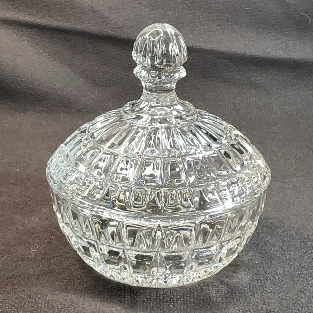 Vintage Zajecar Yugoslavia 24% Lead Crystal Lidded Candy Dish Diamond Flute 5.5"